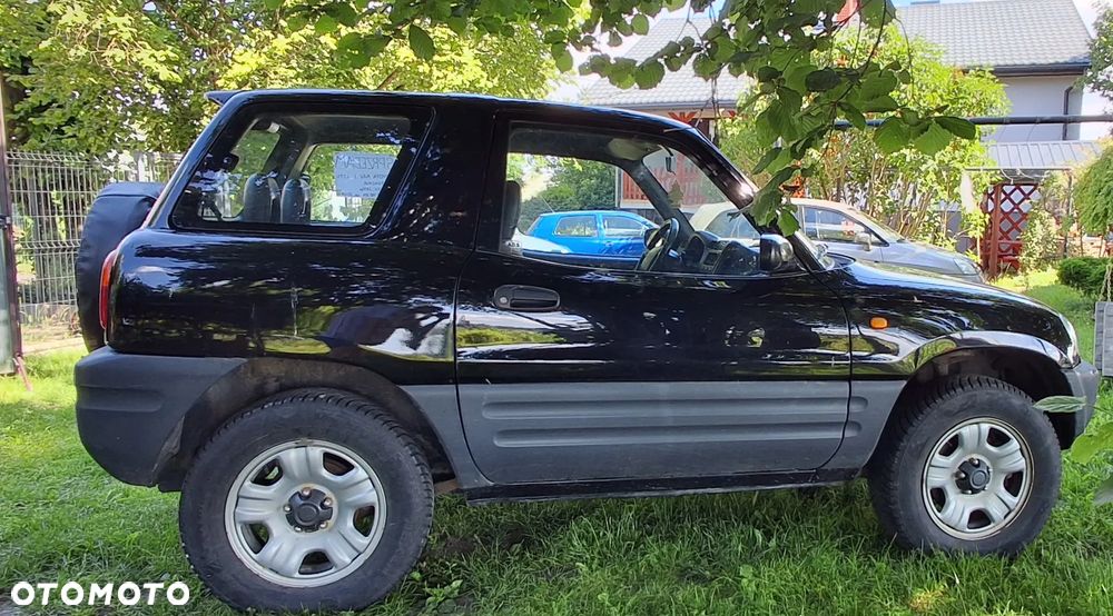Toyota RAV4 2.0 - 29