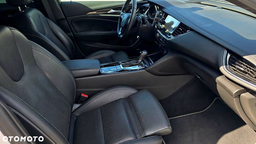Opel Insignia CT 1.6 T Exclusive S&S - 16