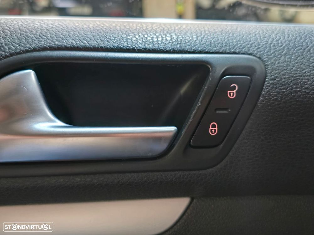 VW Golf Variant 1.6 TDi Confortline - 18