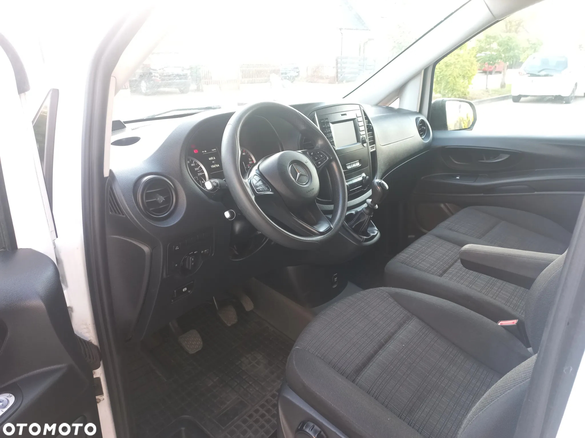 Mercedes-Benz Vito - 24