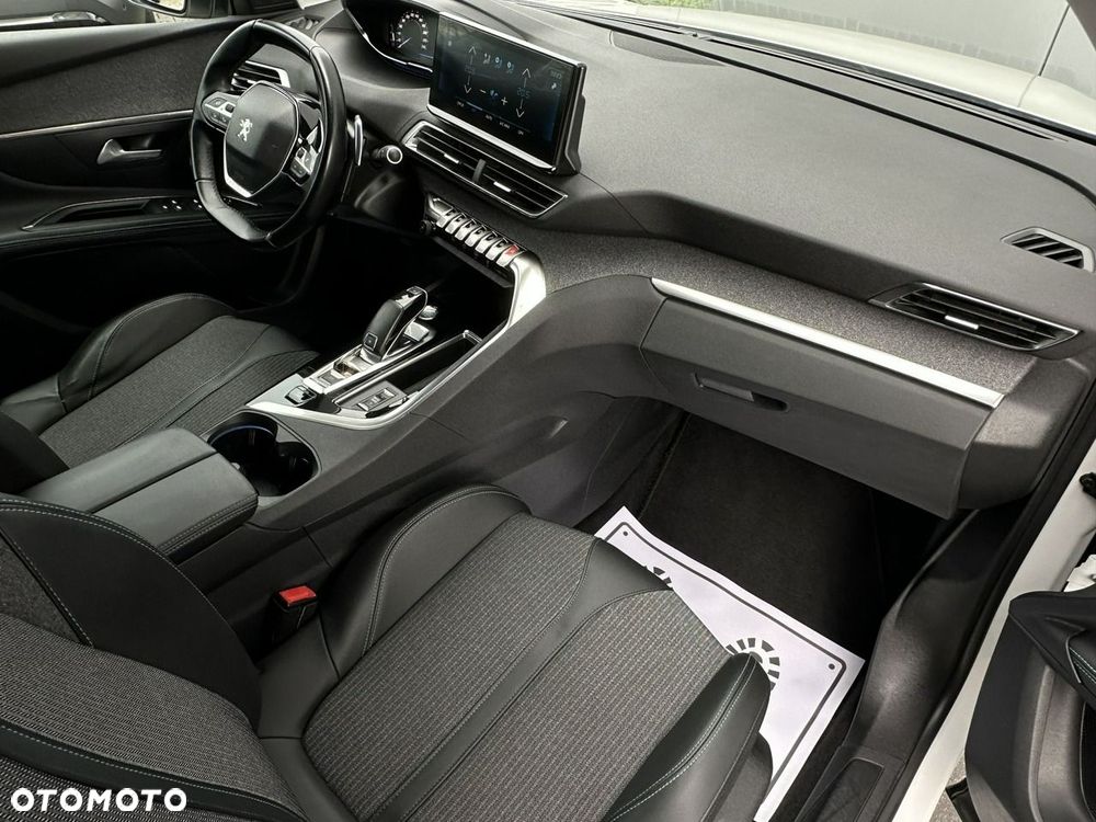 Peugeot 5008 - 19
