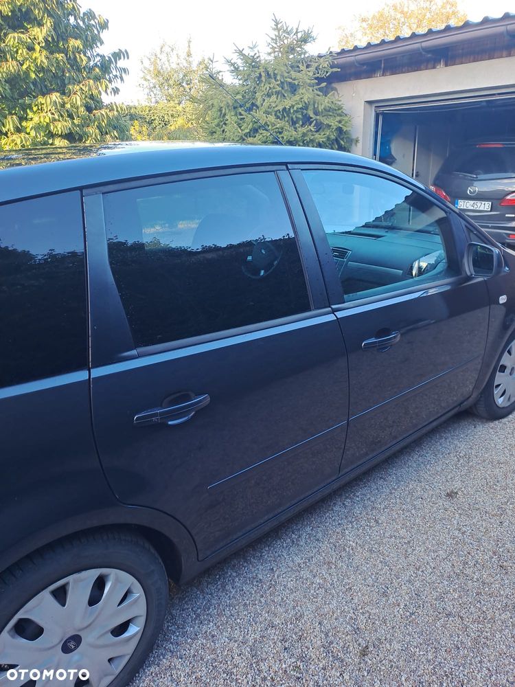 Ford C-MAX ver-1-6-trend - 3