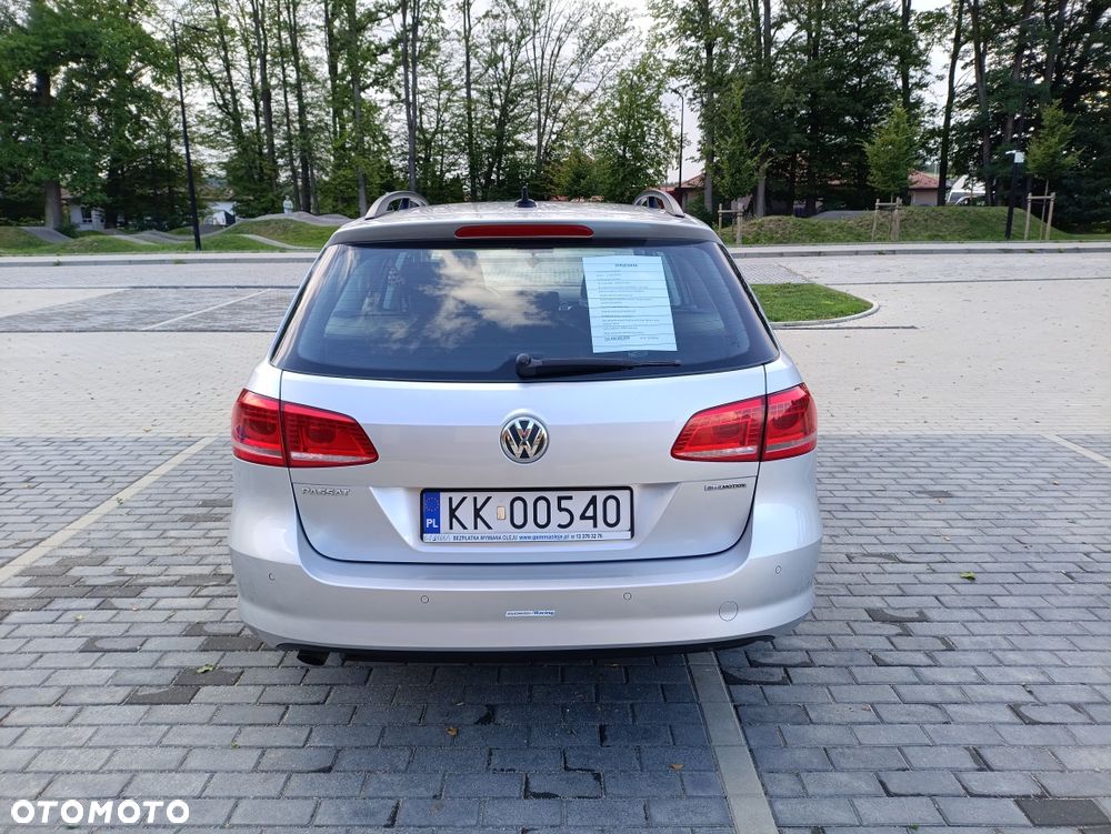 Volkswagen Passat - 4