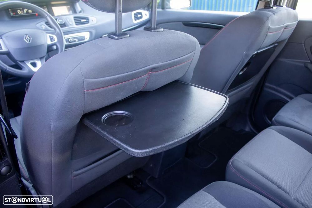 Renault Scénic 1.5 dCi Dynamique S - 15