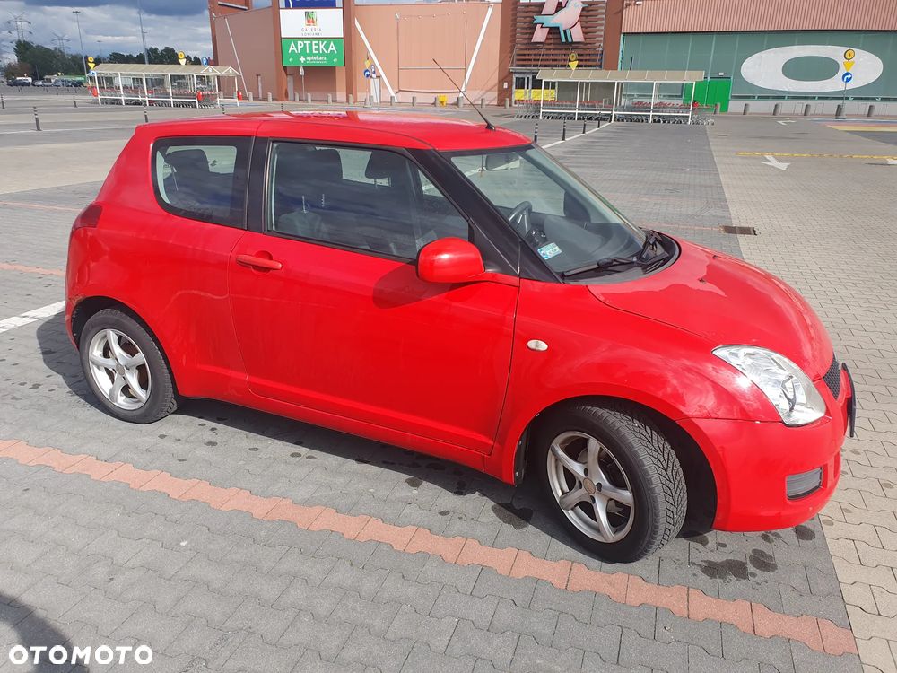 Suzuki Swift 1.3 Club - 8