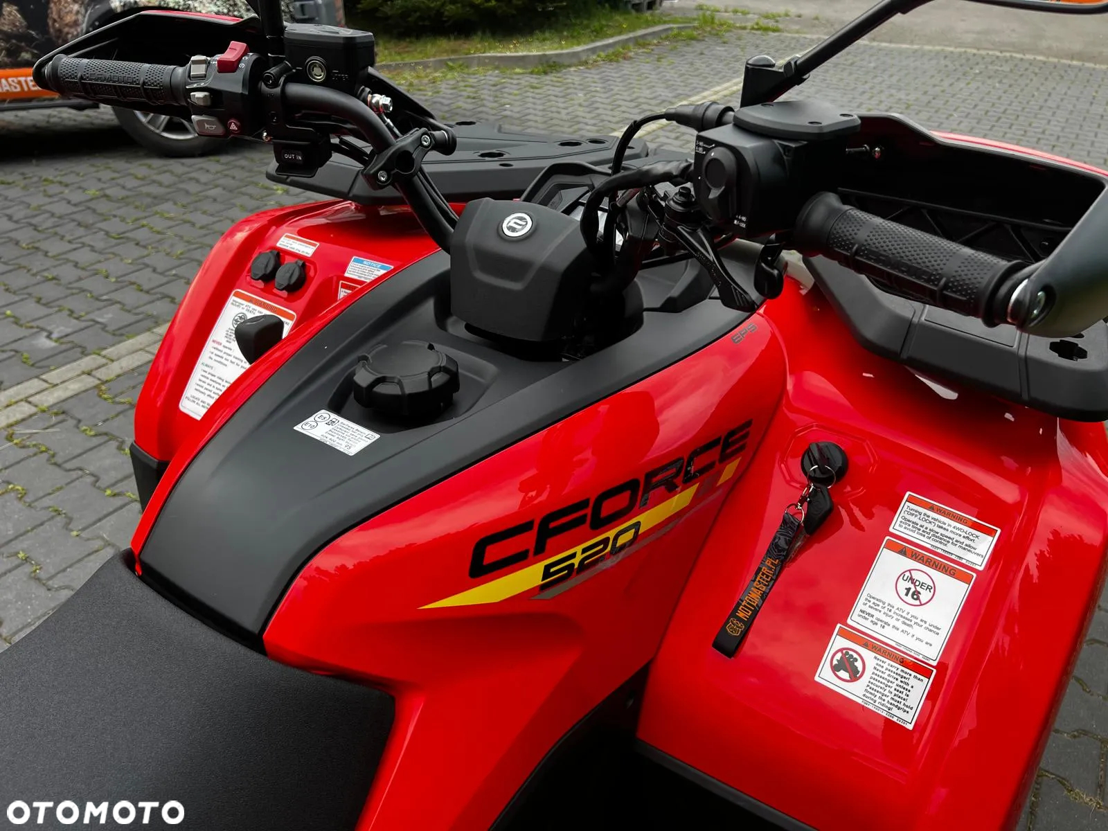 CFMoto CForce - 9