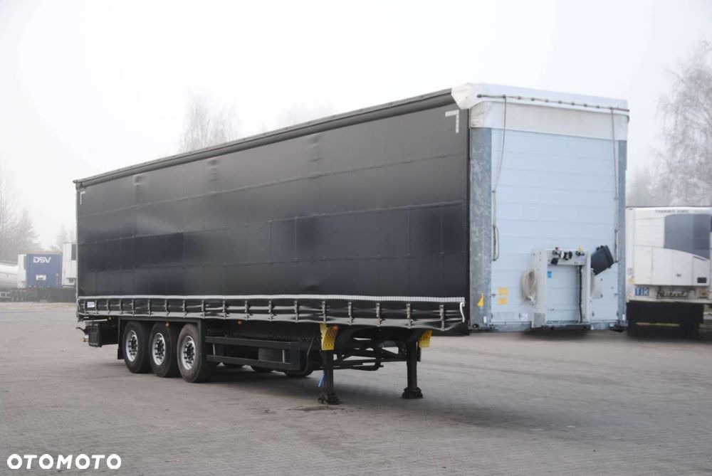Schmitz Cargobull SCS kurtyna, podnoszona oś - 2