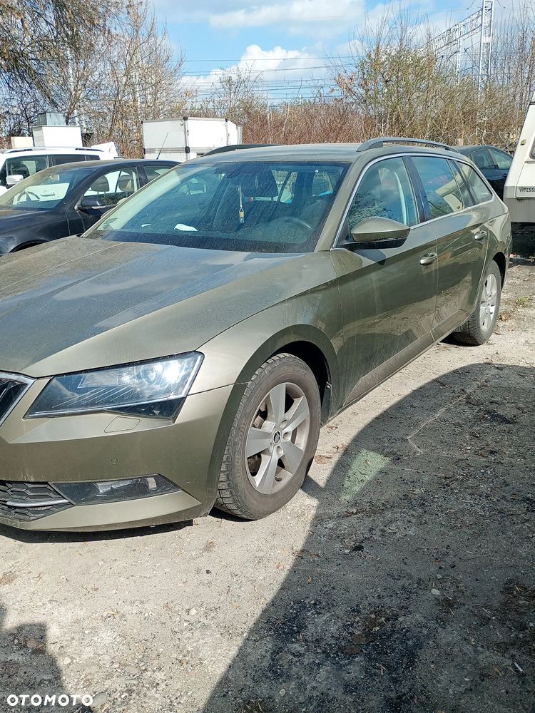 Skoda Superb 2.0 TDI Ambition - 5