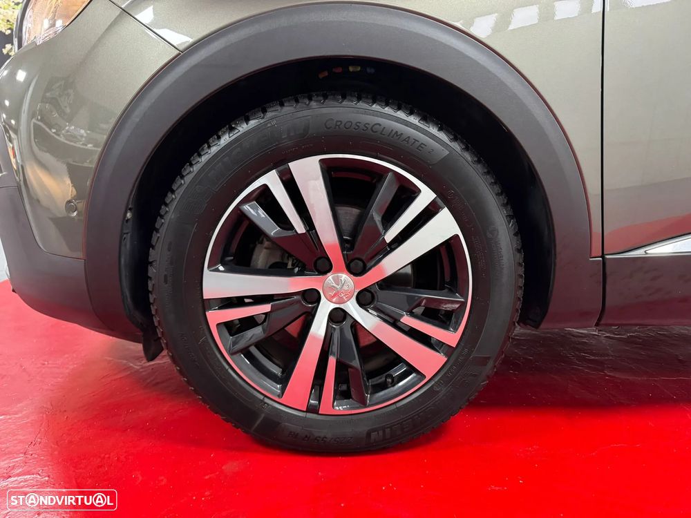 Peugeot 3008 PureTech 130 Stop & Start GPF EAT8 Allure - 10