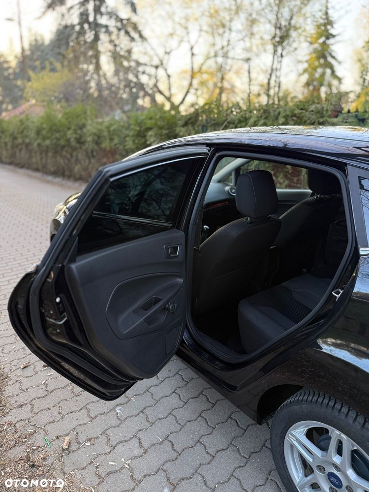 Ford Fiesta 1.0 EcoBoost Titanium - 14