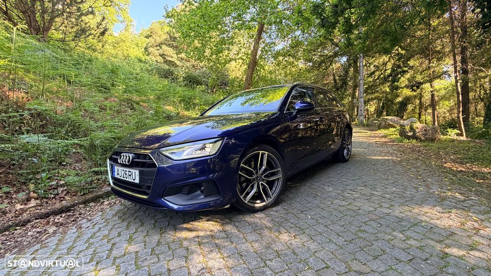 Audi A4 Avant 30 TDI Advanced S tronic - 1