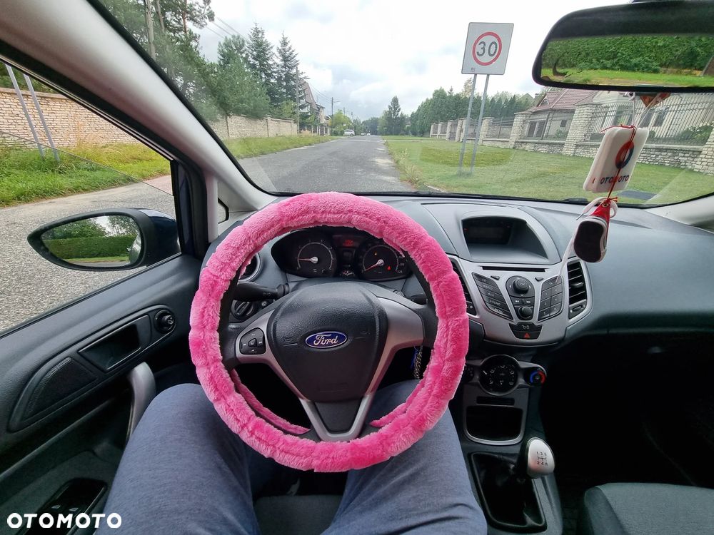 Ford Fiesta 1.25 Trend - 23