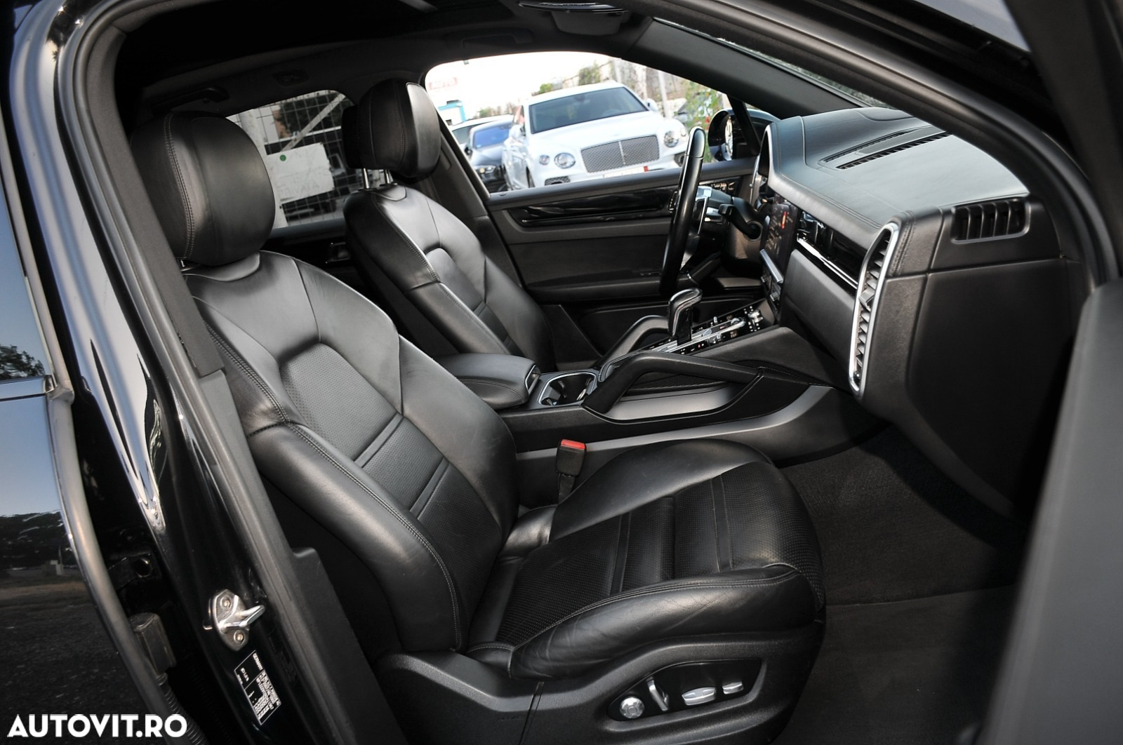 Porsche Cayenne Standard - 10