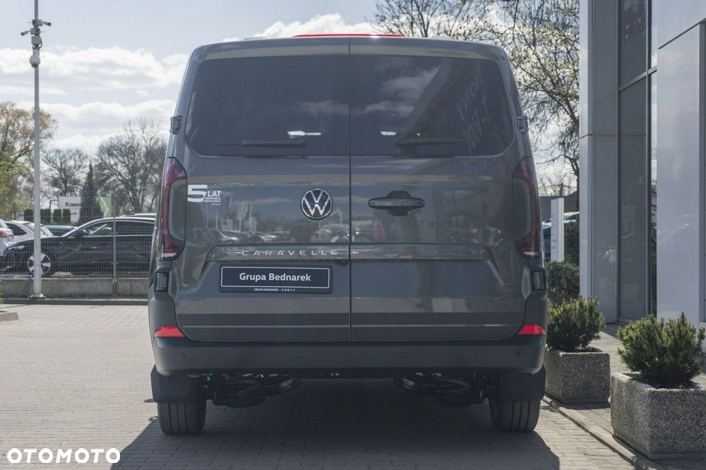 Volkswagen Caravelle - 7