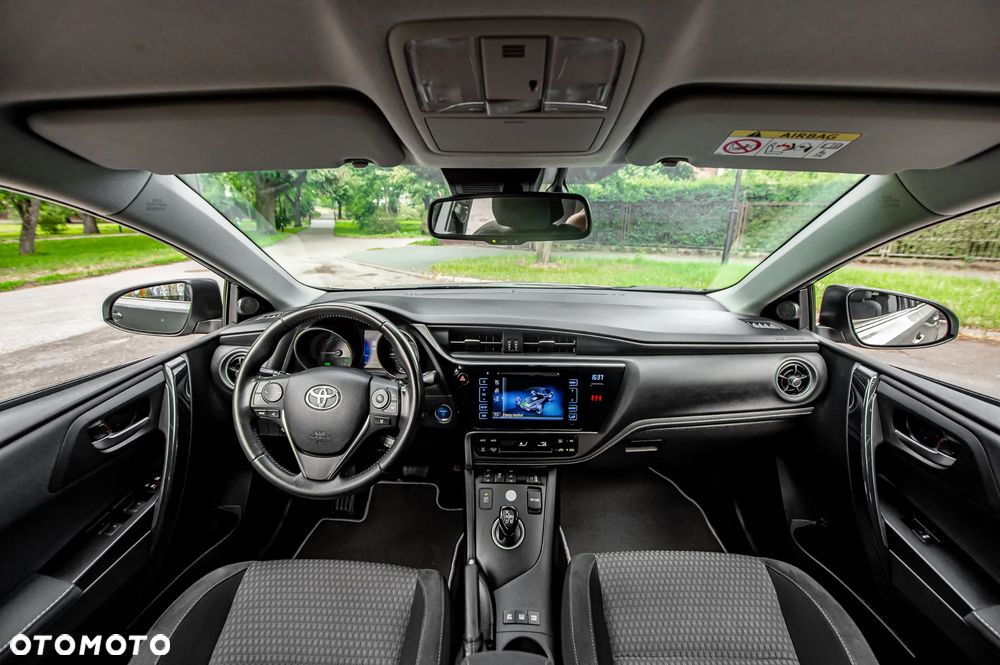 Toyota Auris Hybrid 135 Premium - 5