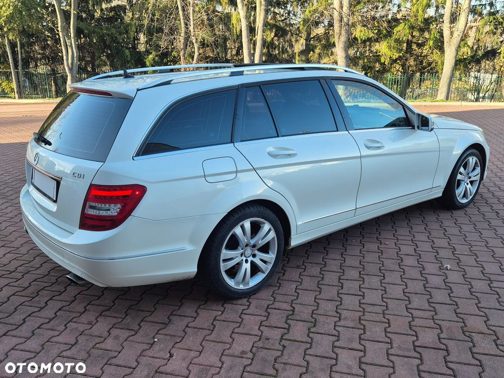 Mercedes-Benz Klasa C 350 CDI DPF (BlueEFFICIENCY) 7G-TRONIC Avantgarde - 17