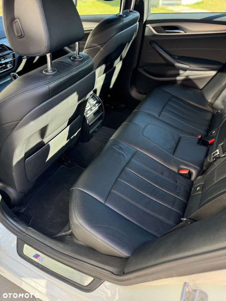 BMW Seria 5 520d M Sport - 13