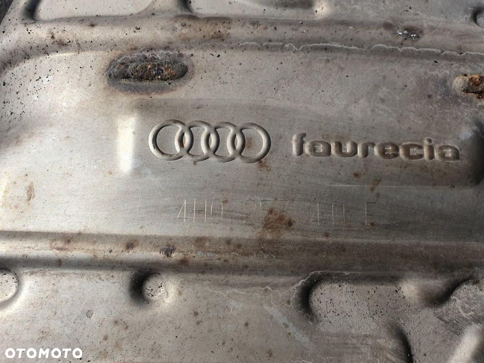 WYDECH KOMPLETNY AUDI S8 D4 - 2