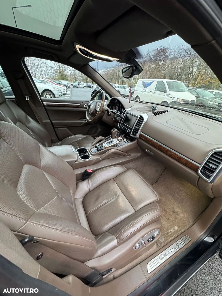 Porsche Cayenne - 9