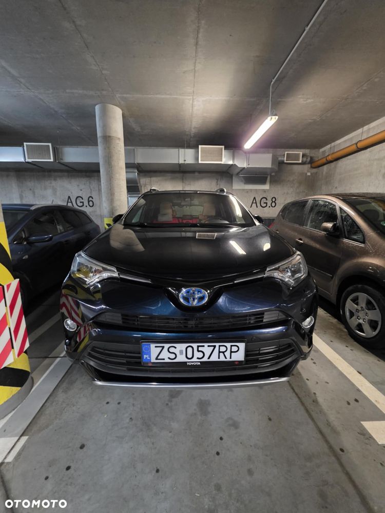 Toyota RAV4 Hybrid Selection 4x2 - 8