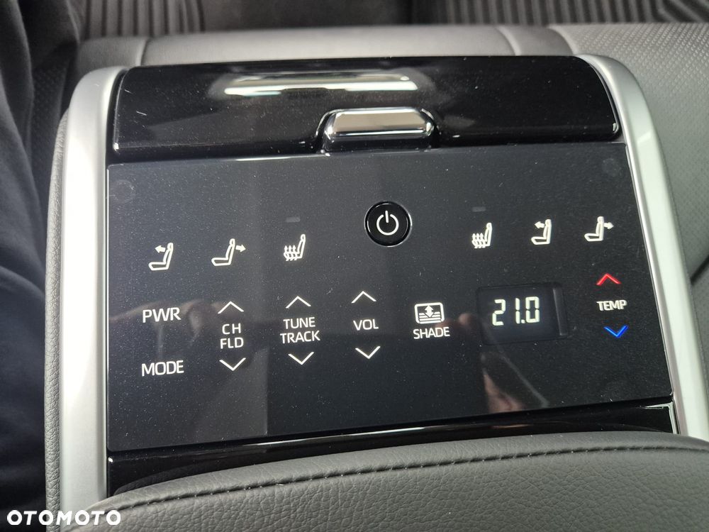 Toyota Camry 2.5 Hybrid Executive CVT - 23