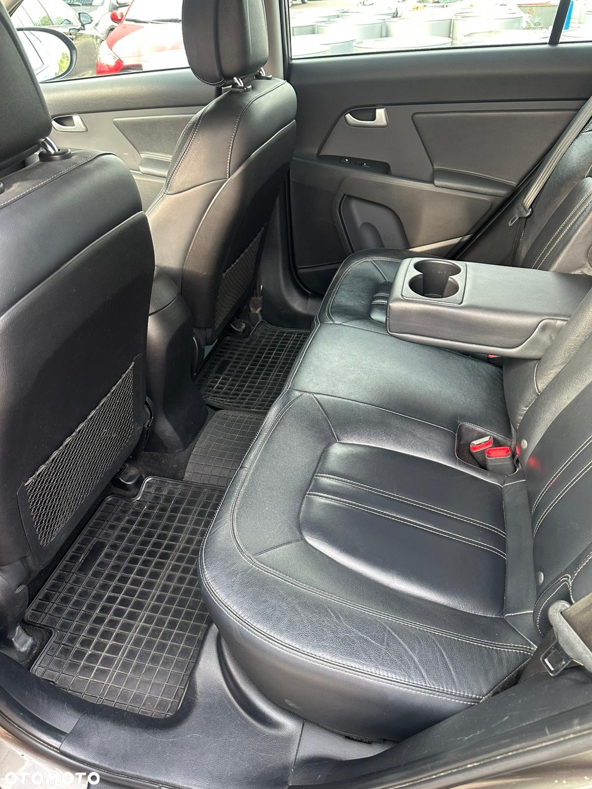 Kia Sportage 2.0 CRDI XL AWD - 11
