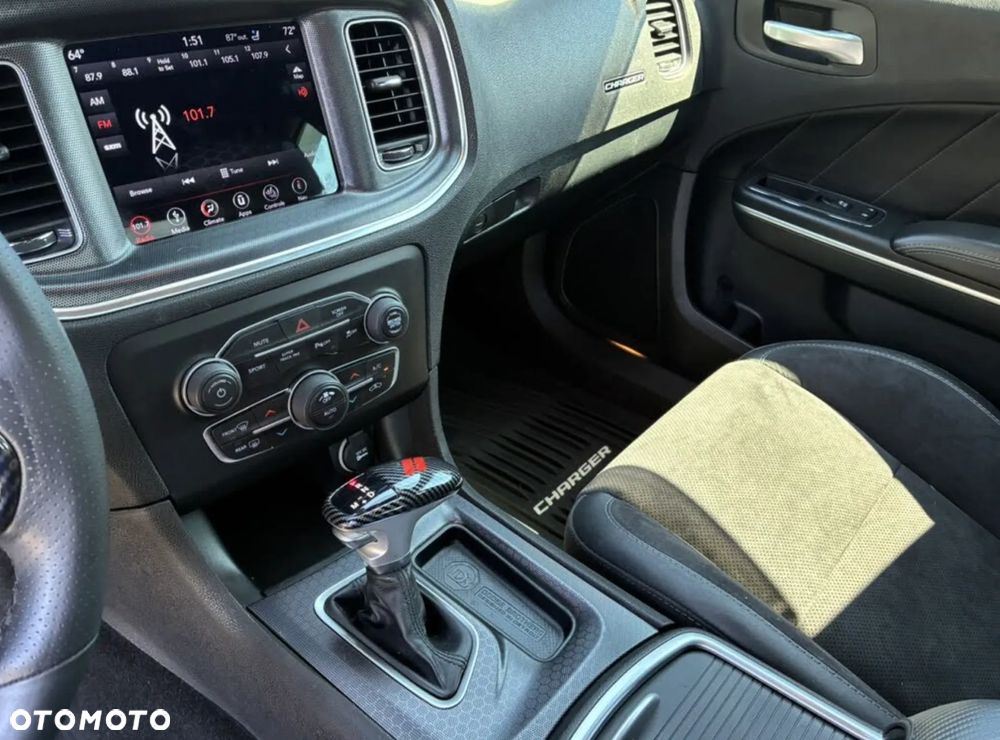 Dodge Charger 3.6 GT - 27