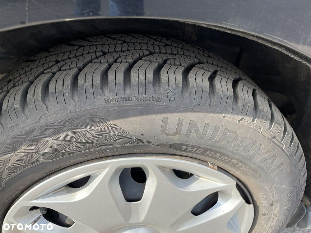 Ford Tourneo Connect 1.6 TDCi Titanium - 28