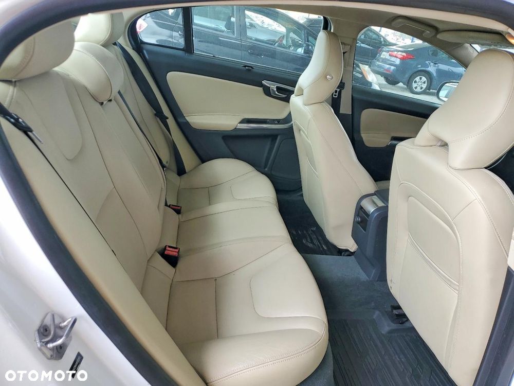 Volvo S60 T5 Geartronic Kinetic - 11