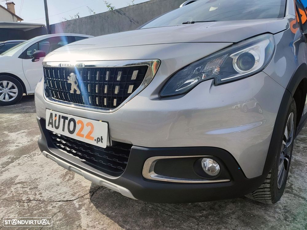 Peugeot 2008 1.2 PureTech Style - 11