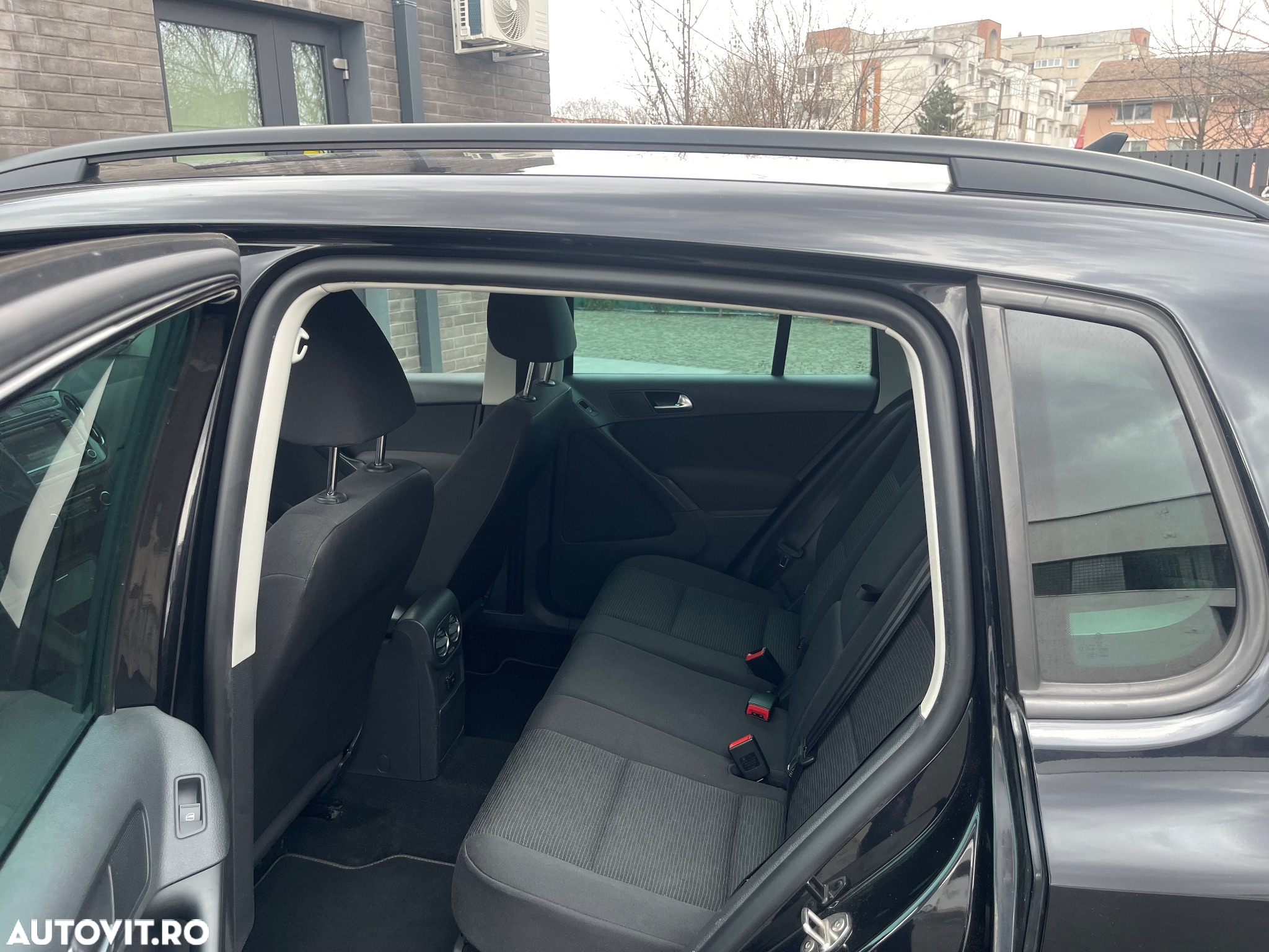 Volkswagen Tiguan 2.0 TDI DPF 4Motion BlueMotion Technology Trend & Fun - 5