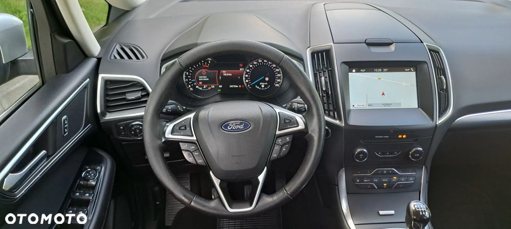Ford Galaxy - 20