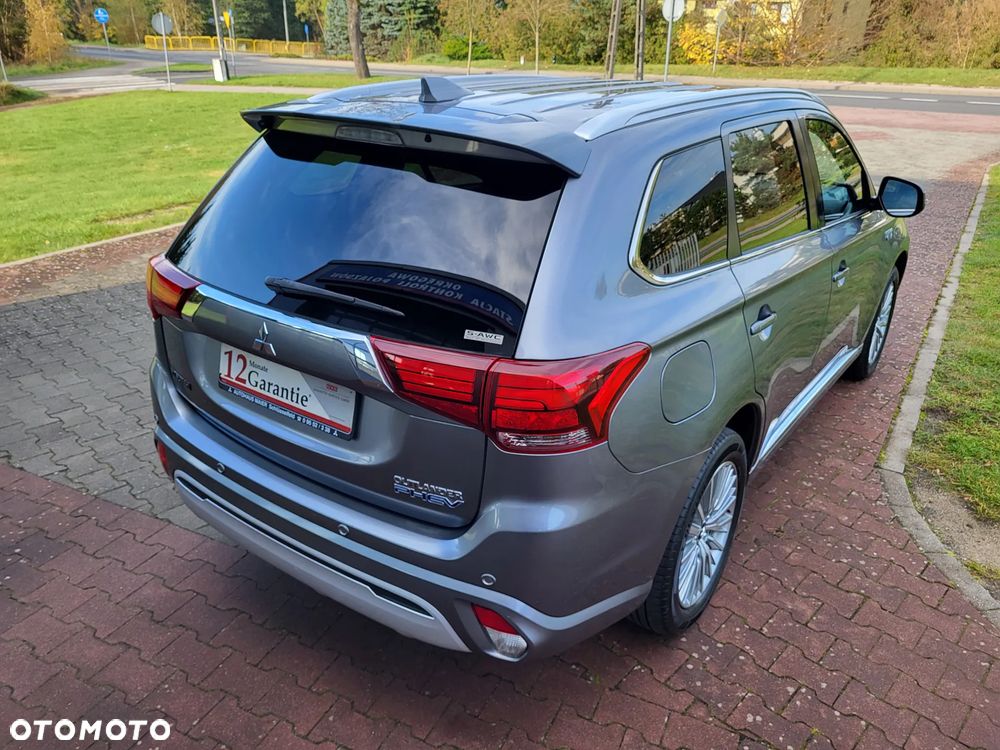 Mitsubishi Outlander 2.4 4WD Diamant+ - 11