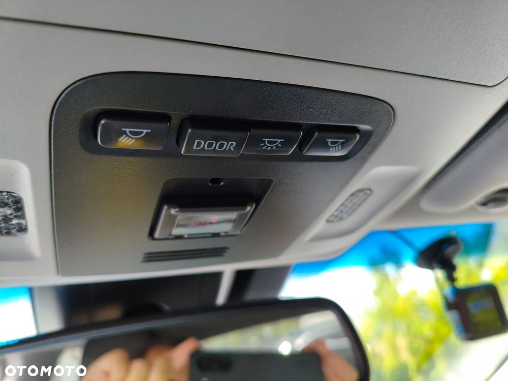 Toyota Camry 2.5 Hybrid Comfort CVT - 34