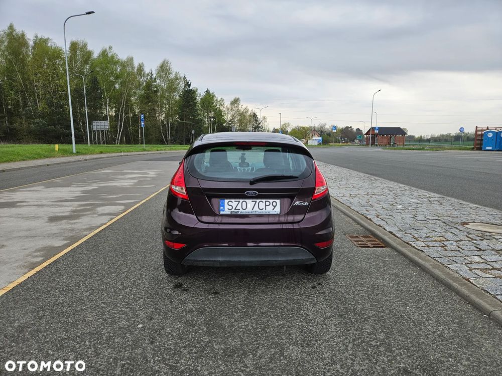 Ford Fiesta 1.25 Ghia - 6