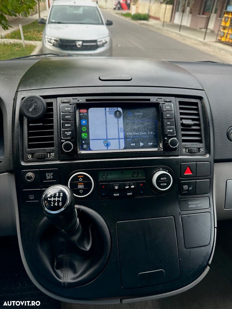 Volkswagen Multivan - 9