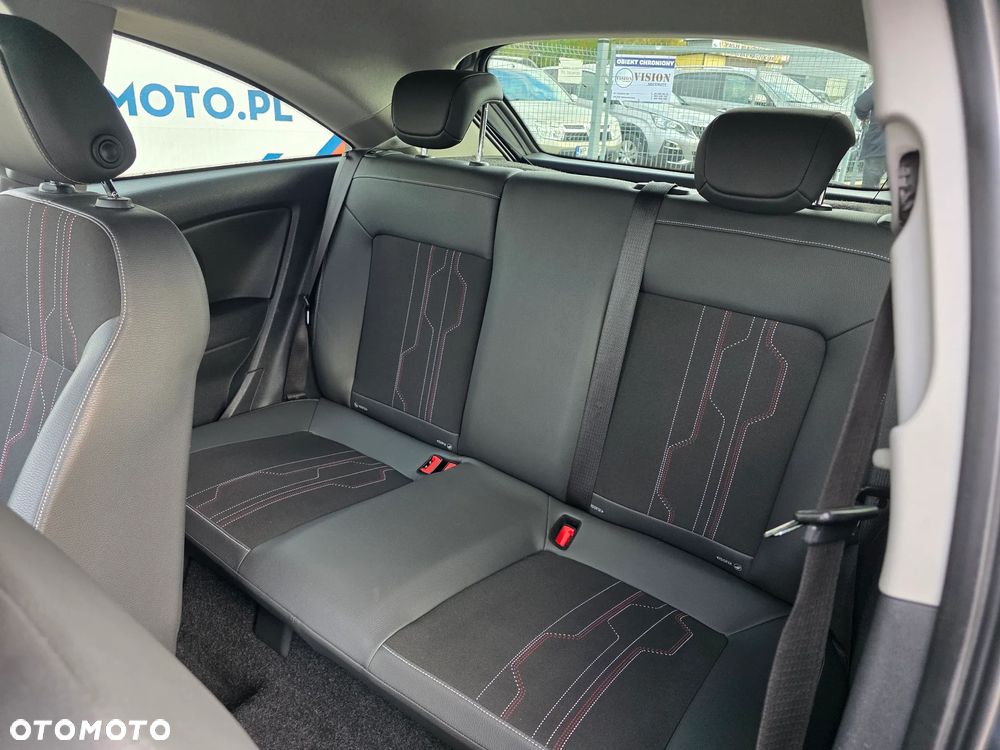 Opel Corsa 1.2 16V Enjoy - 8