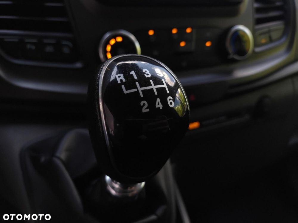 Ford Transit Custom - 19