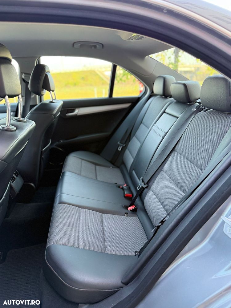 Mercedes-Benz C 220 CDI DPF Elegance - 8