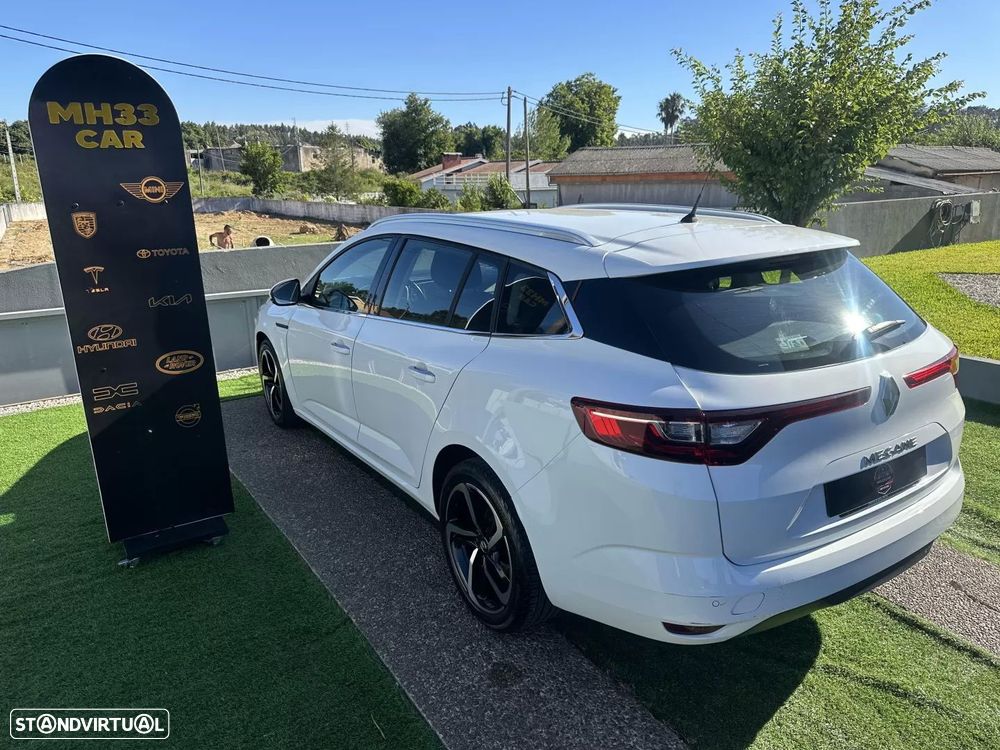 Renault Mégane Sport Tourer - 14