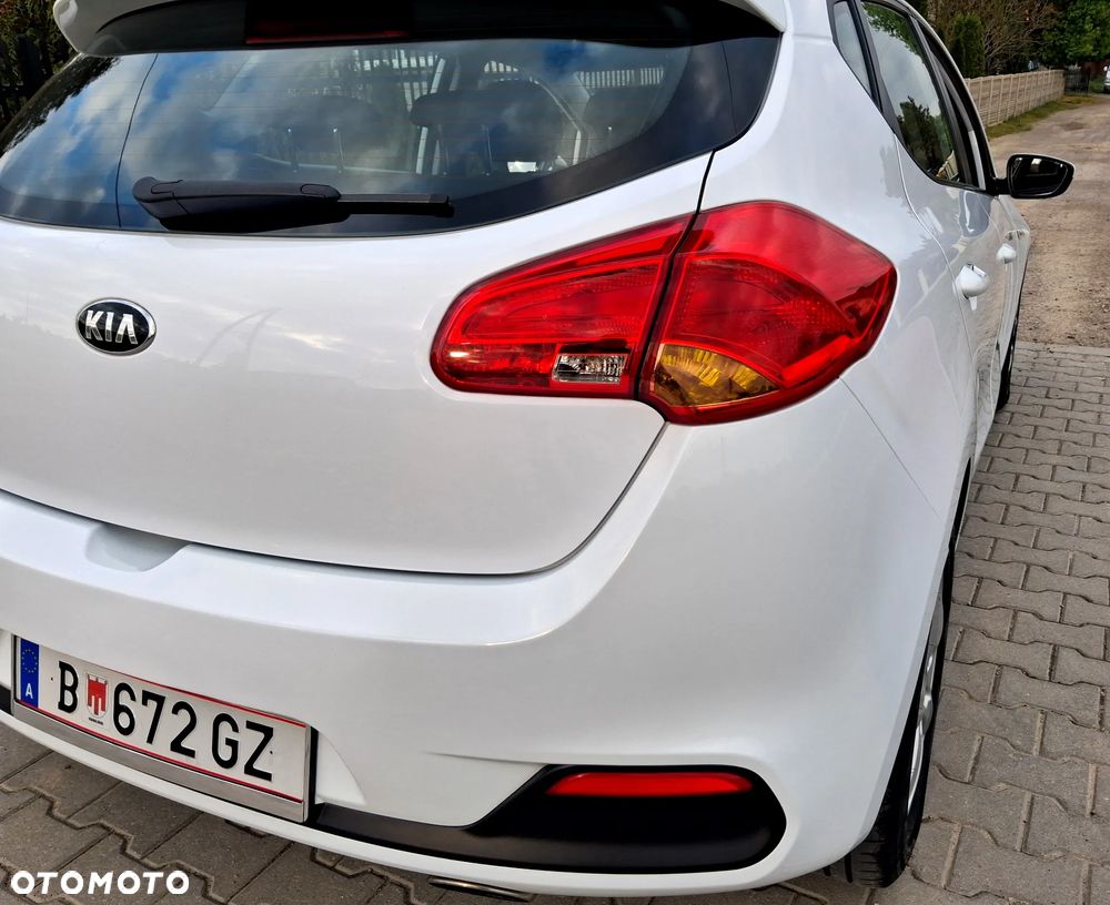 Kia Ceed 1.4 CVVT Dream Team Edition - 12