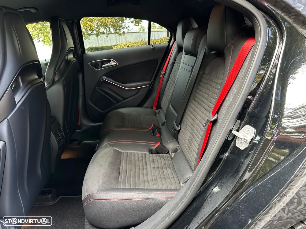 Mercedes-Benz A 45 AMG - 28