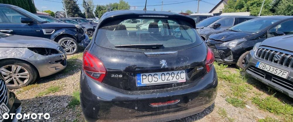 Peugeot 208 - 15