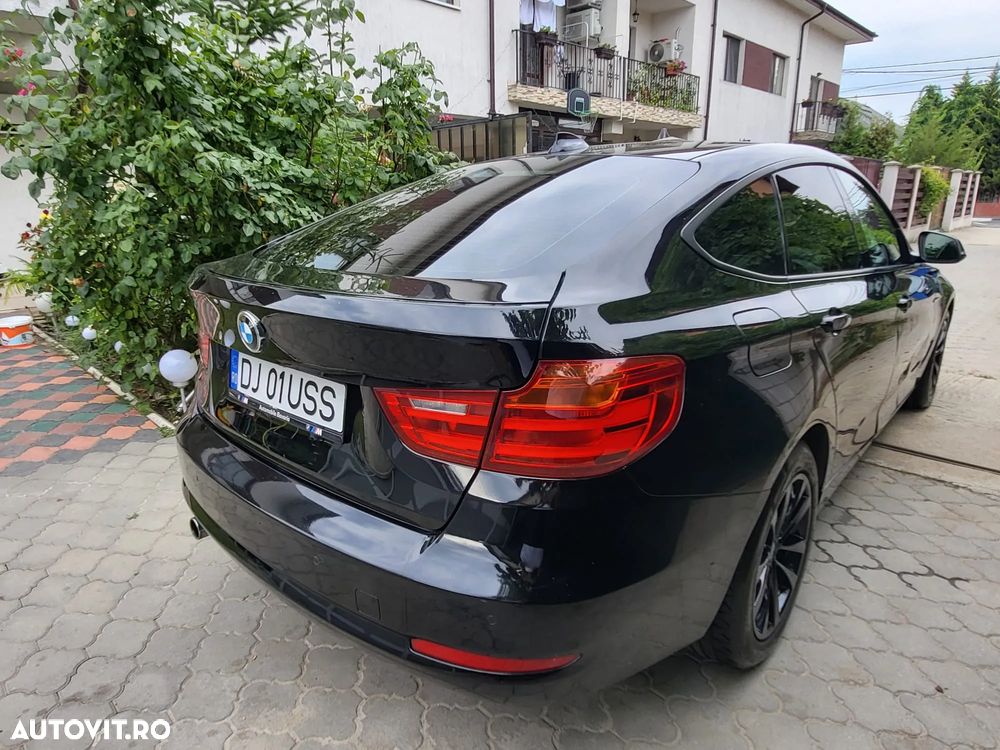 BMW Seria 3 320d DPF Aut. M Sport Edition - 24