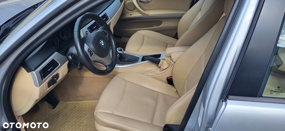BMW Seria 3 - 12