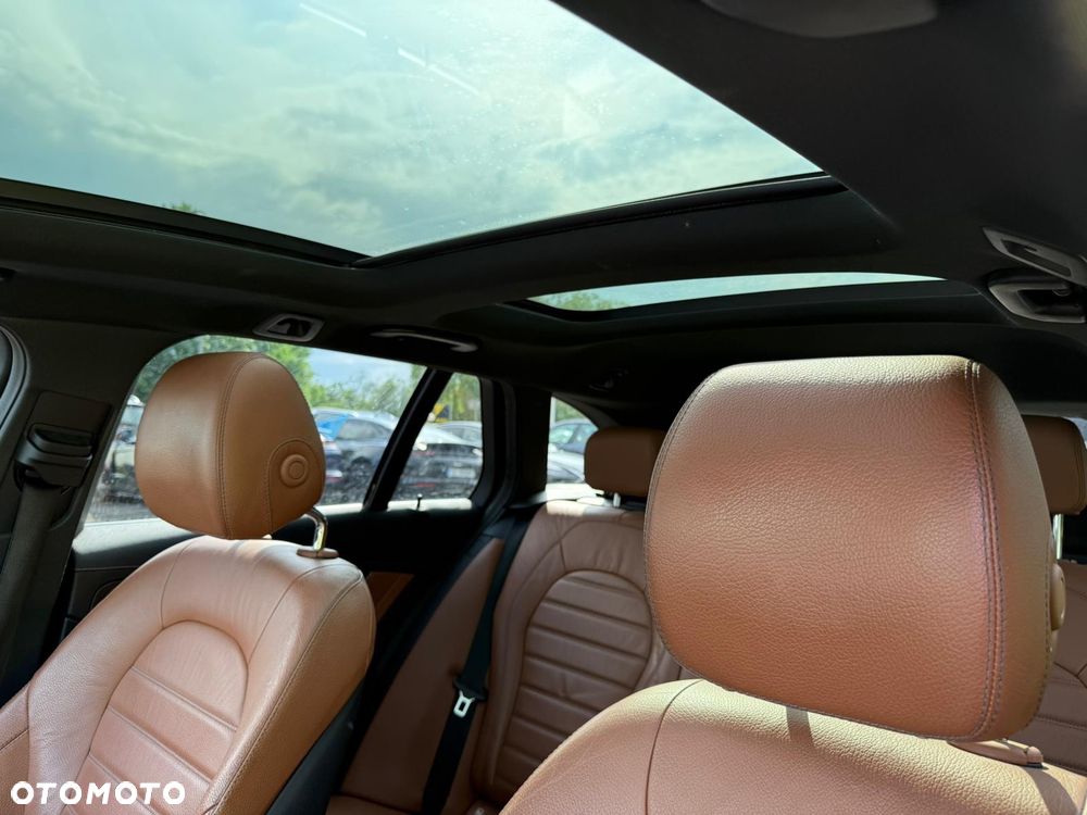 Mercedes-Benz Klasa C 200 4MATIC 9G-TRONIC - 25