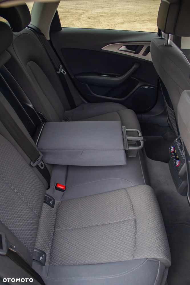 Audi A6 Avant 2.0 TDI Ultra S tronic - 23