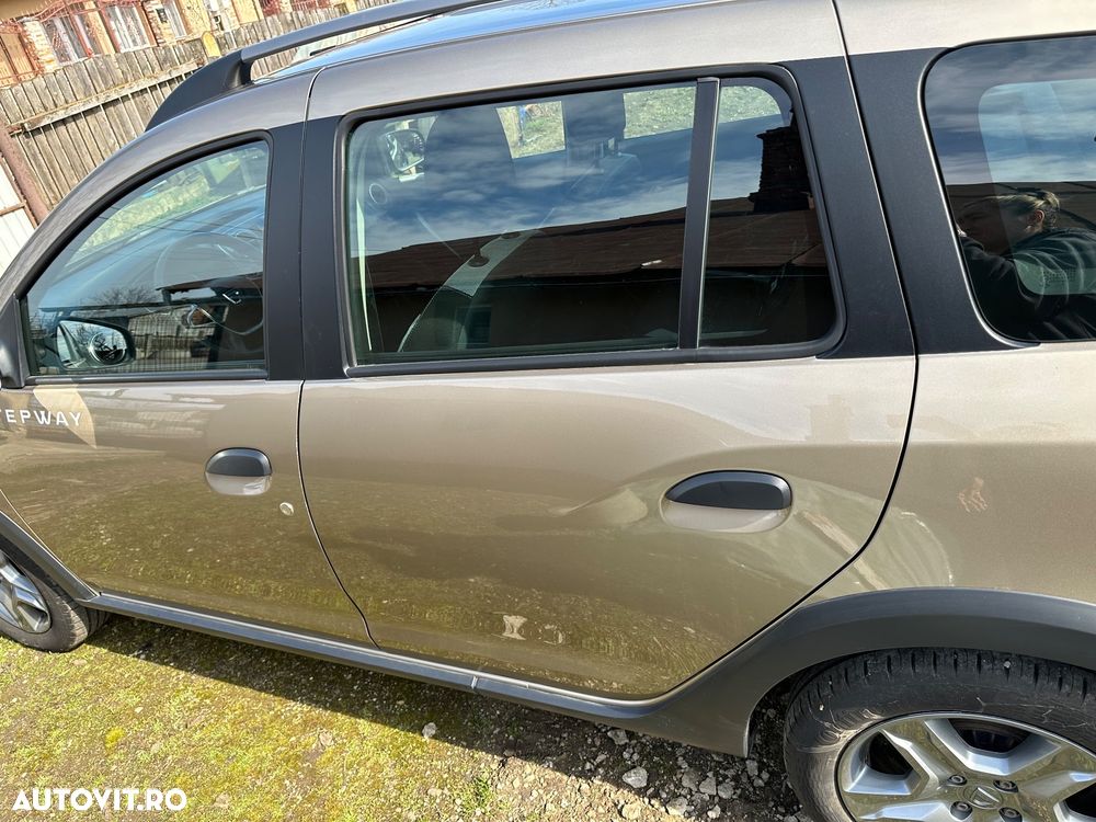 Dacia Logan Stepway 0.9 TCe - 10