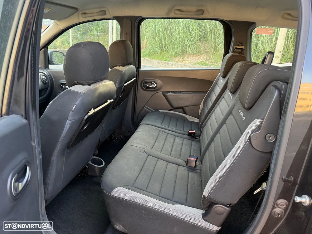 Dacia Lodgy 1.5 Blue dCi Stepway 7L - 12