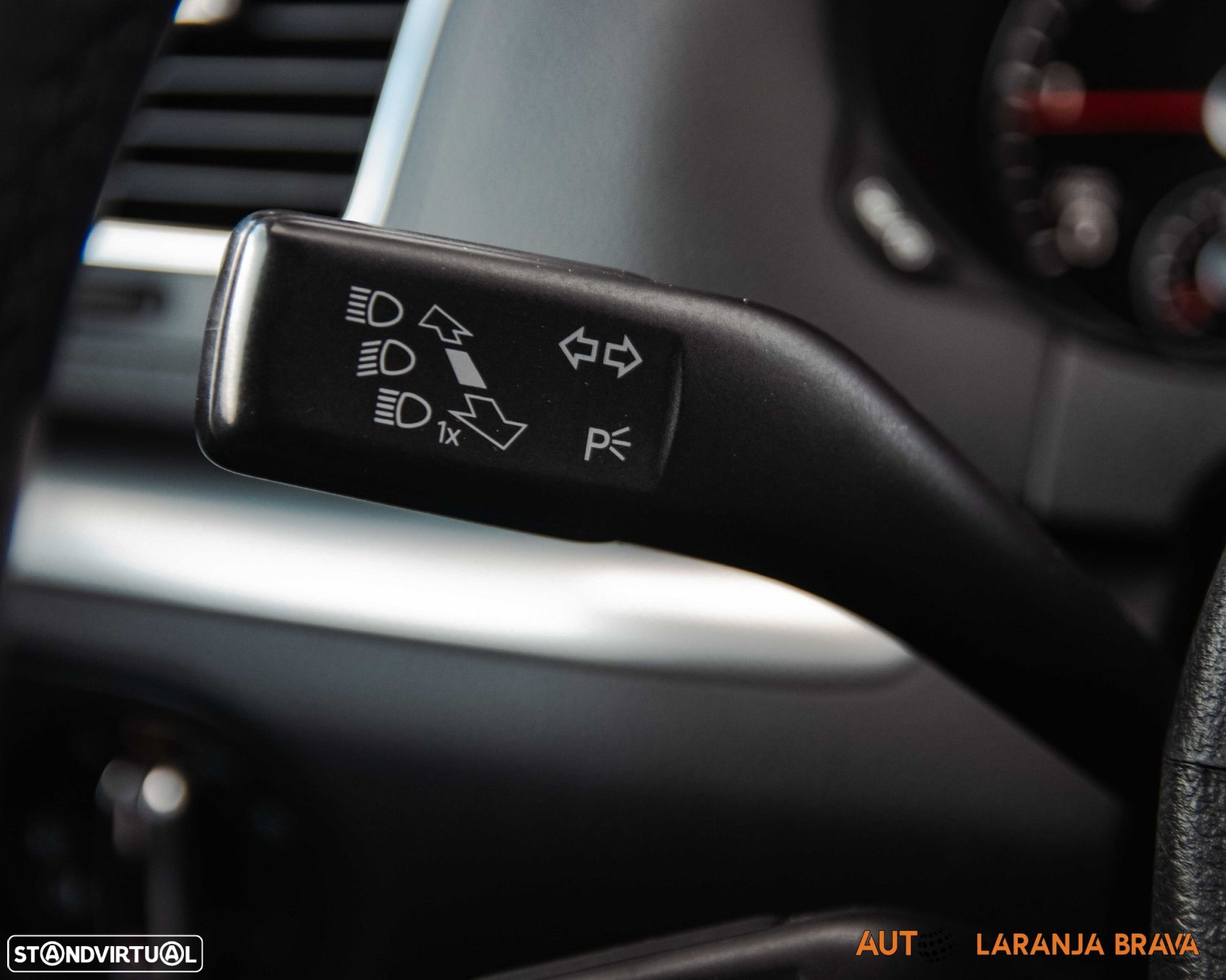 VW Sharan 2.0 TDI Confortline - 27
